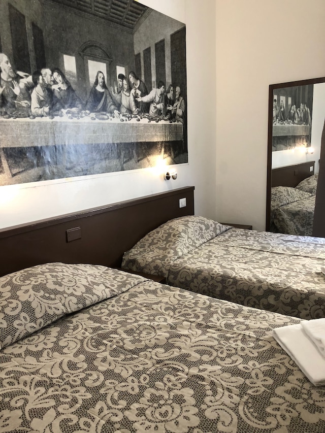 アルベルゴコルヴェットコルソロディ