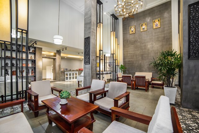 バイヨン モダン レジデンス