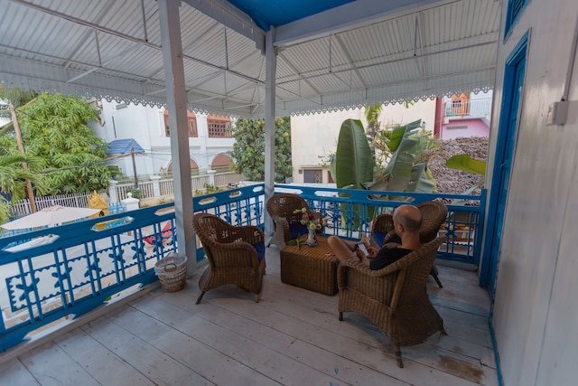 カフ ホステル & プール