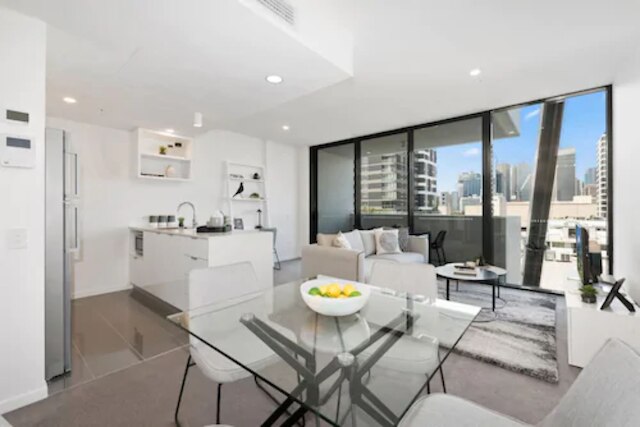 アイビー アンド イブ アパートメンツ バイ Cリックス