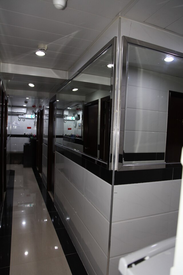 ペイ レス ゲスト ハウス (香港百利賓館)- ホステル