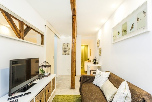 バイロ アルト グリーン バイ ホーミング