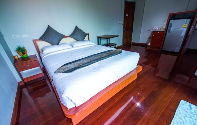 ナ シリ レイクヴュー