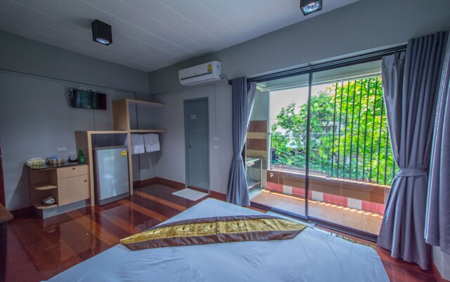 ナ シリ レイクヴュー