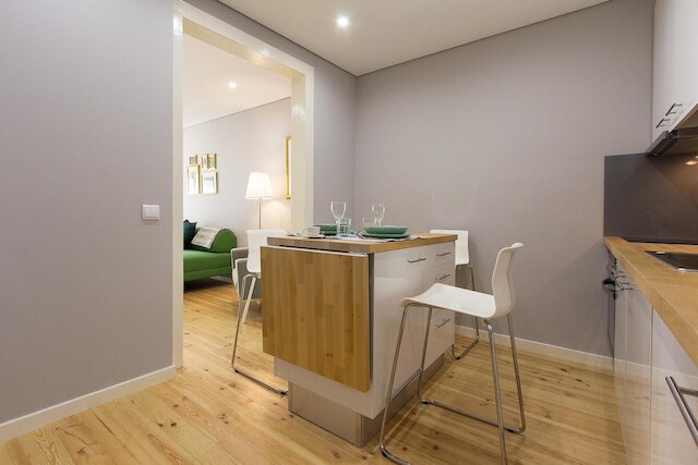 バイロ アルト エレガント バイ ホーミング