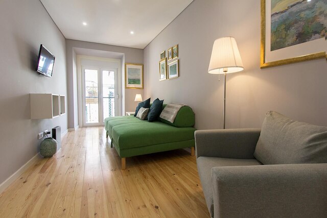 バイロ アルト エレガント バイ ホーミング