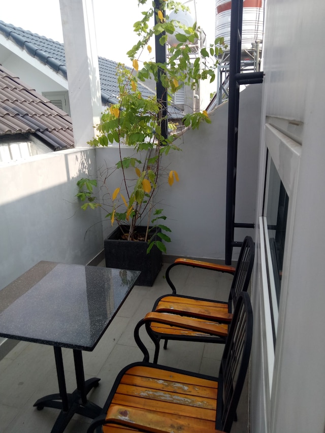 スプリング ライト ホーム