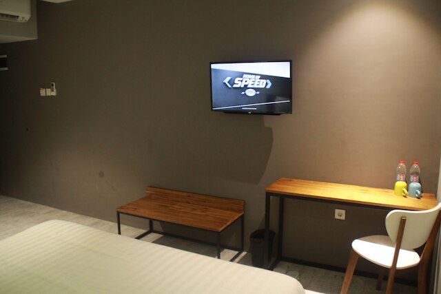 ナイト & デイ スラバヤ - ケドンドロ