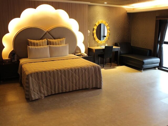 フルムーン モーテル