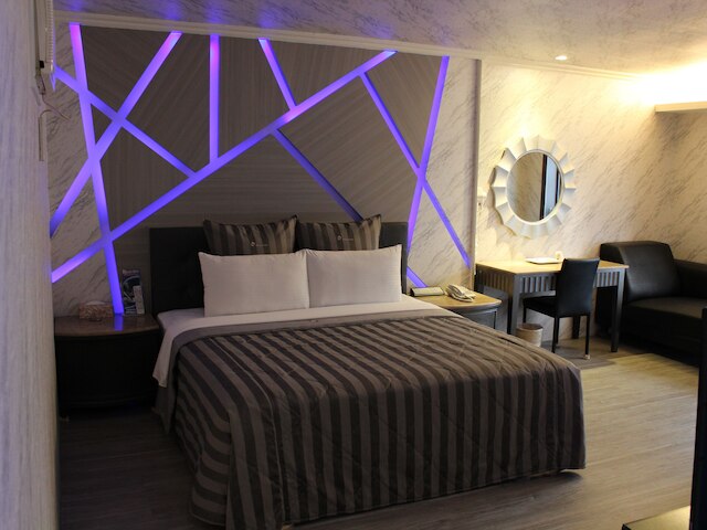 フルムーン モーテル