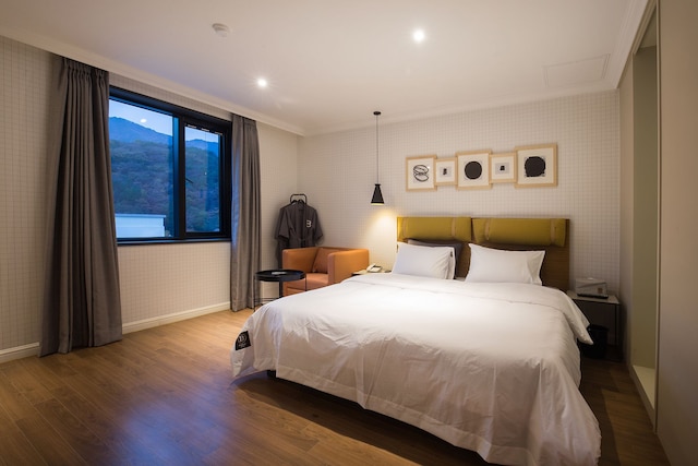 ブラウン ドット チョープ