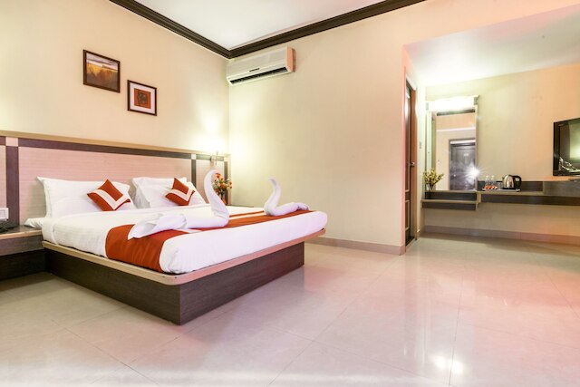 オクタベ プラザ ホテル