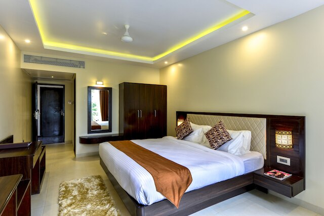 ホテル ゴールデン プラトー