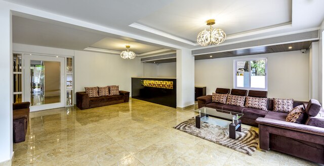 ホテル ゴールデン プラトー