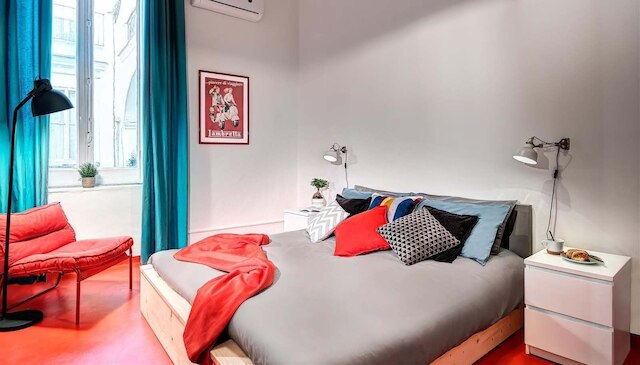 ニロス アパートメント