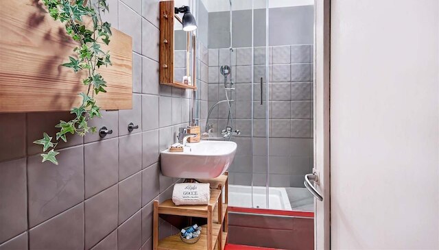 ニロス アパートメント