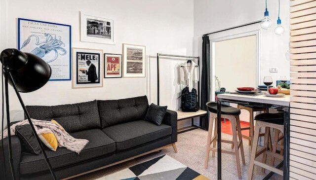 ニロス アパートメント