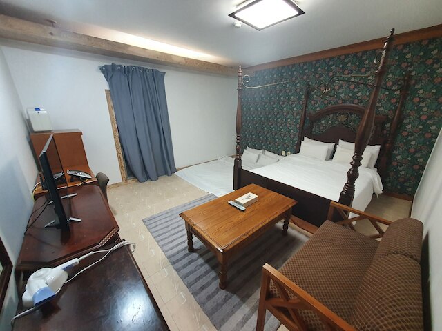 水安堡ホテル スクリーン