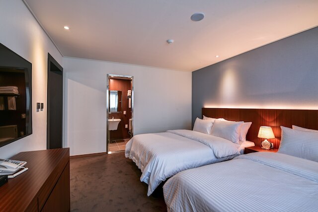 シー & ムーン ツーリスト ホテル