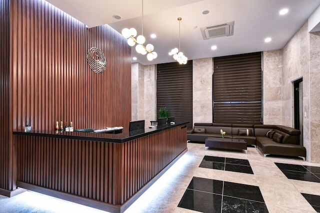 シー & ムーン ツーリスト ホテル