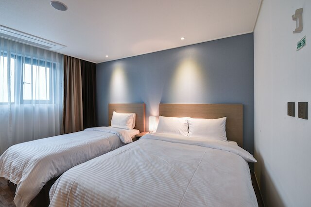 シー & ムーン ツーリスト ホテル