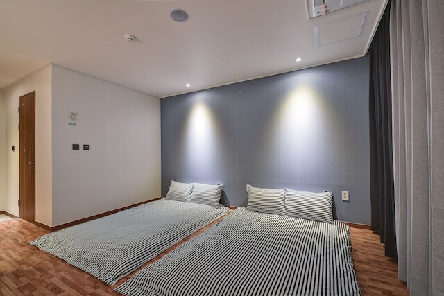 シー & ムーン ツーリスト ホテル