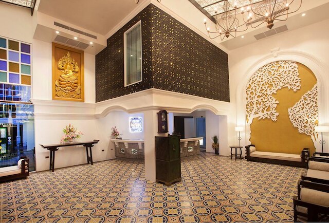 グランド・スピチャ・シティホテル