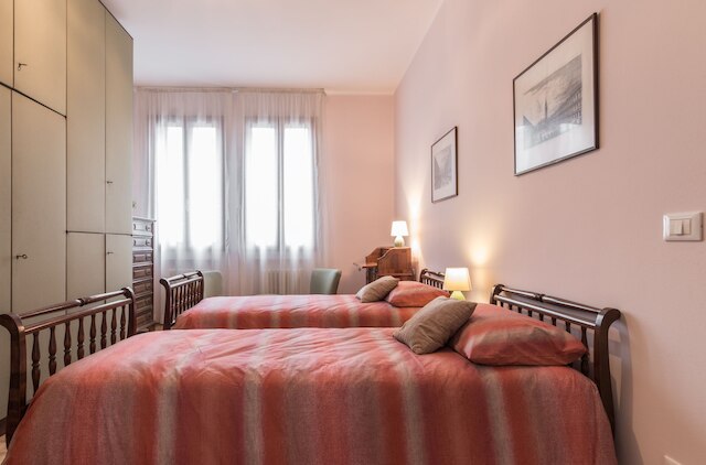 リアルト ブリッジ ベネティアン スタイル