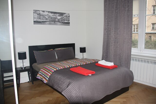 クリスタル アパートメント オールド タウン