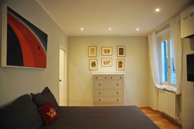 デラックス アパートメンツ