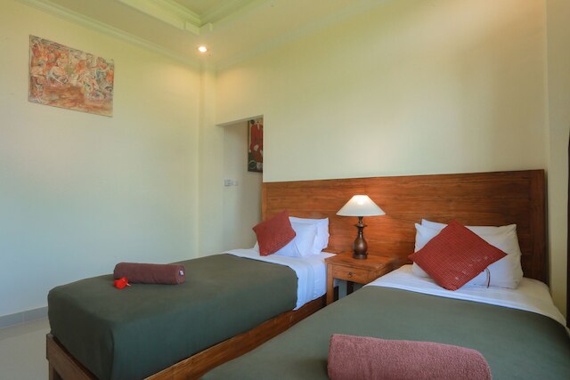 ニルワ ウブド カルマ