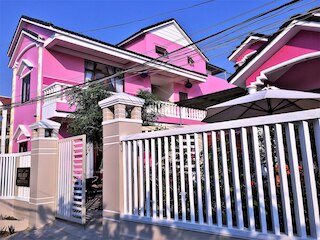 ピンク ハウス ホ-ムステイ