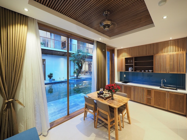 タム ハウス ヴィラ ホテル