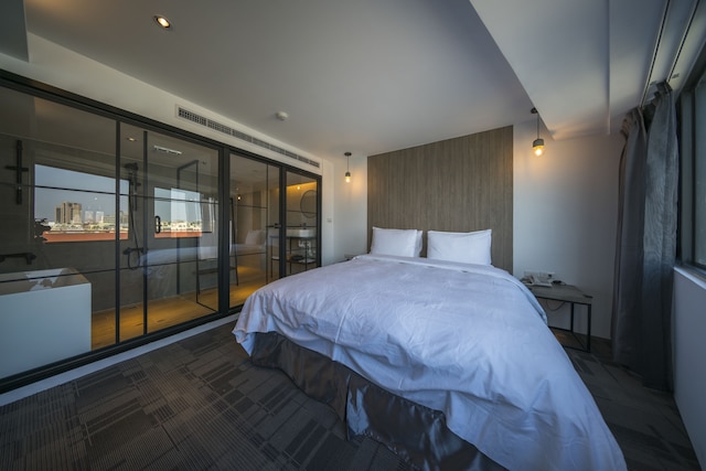 ウォーターマーク ホテル (碧港良居商旅)