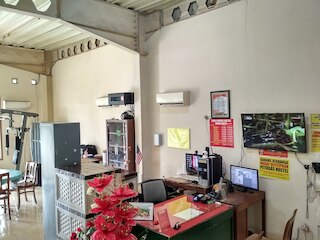 イマム ボンジョル ホステル