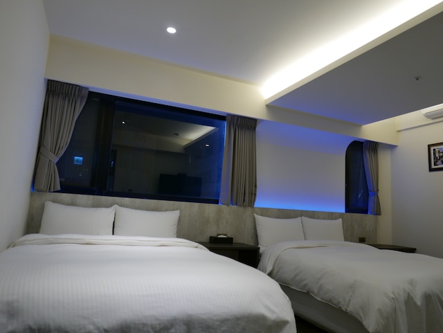 アワーズ イン II