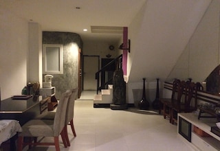 ムーン ハウス アット クロック タワー