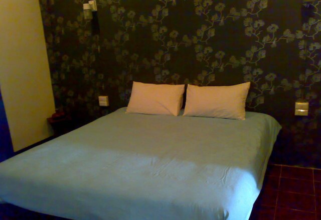 ムーン ハウス アット クロック タワー