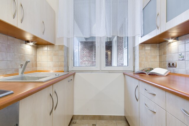 エリート アパートメンツ シティ センター コルゼンナ