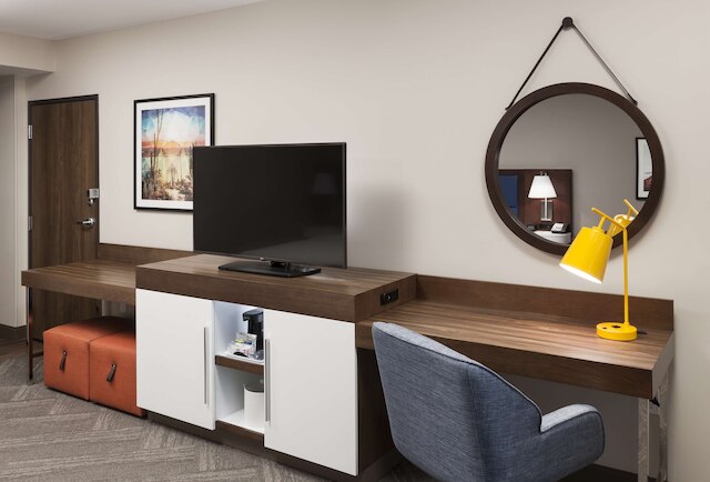 ハンプトン イン & スイーツ フェニックス ダウンタウン