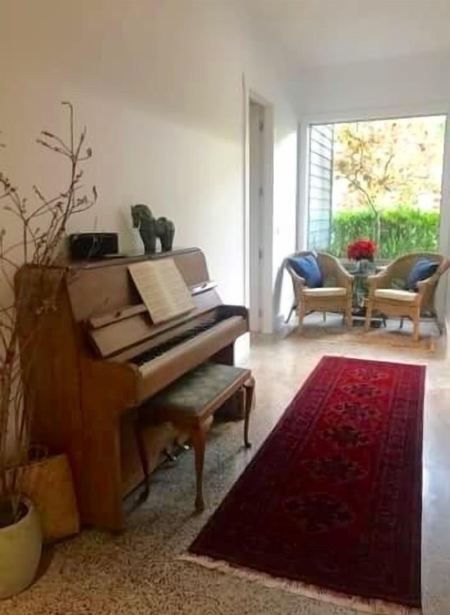 ザ レイクビュー ハウス アパートメント