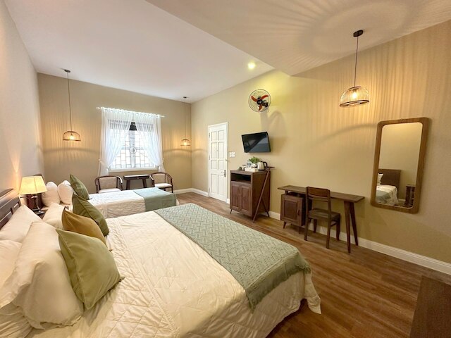 フルハウス ホイアン