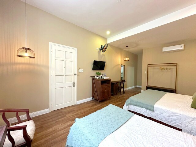 フルハウス ホイアン