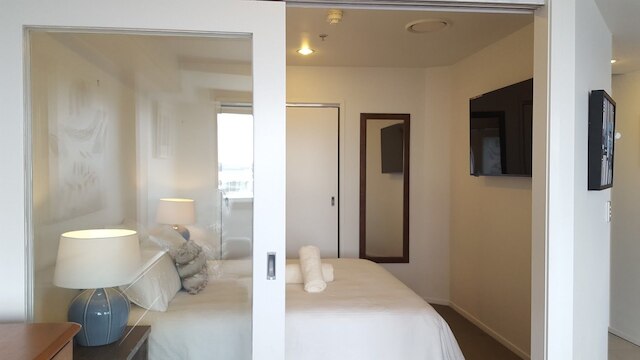 オークランド ウォーターフロント エグゼクティブ リビング