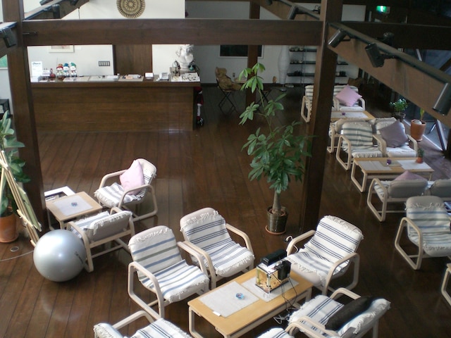 ギャラリーコート オファ・アトゥ