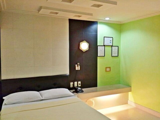 オーキッズ ドライブ イン ホテル アンド レストラン