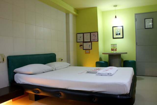 オーキッズ ドライブ イン ホテル アンド レストラン