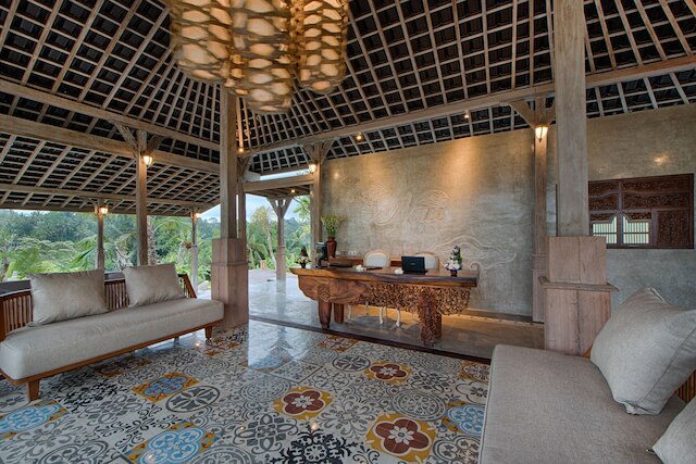 ナウ ヴィラ ウブド