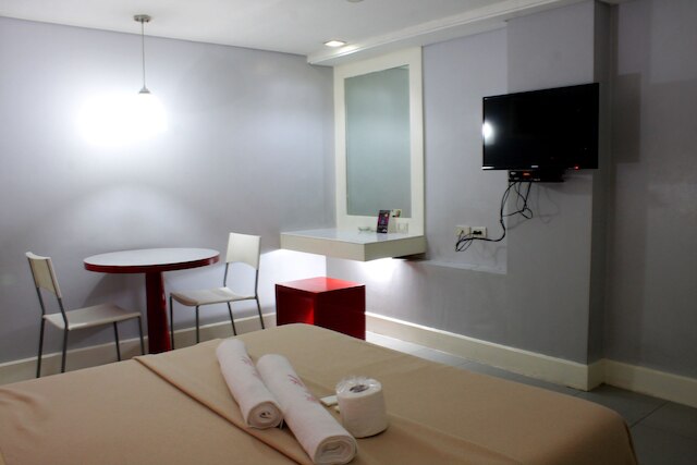 ニュー ウィンストン ホテル