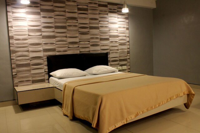 ニュー ウィンストン ホテル